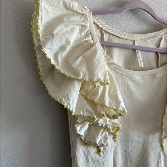 Anthropologie Oversized Ruffles Short Sleeve Ribbed Top Women’s Medium Cream - Picture 8 of 12